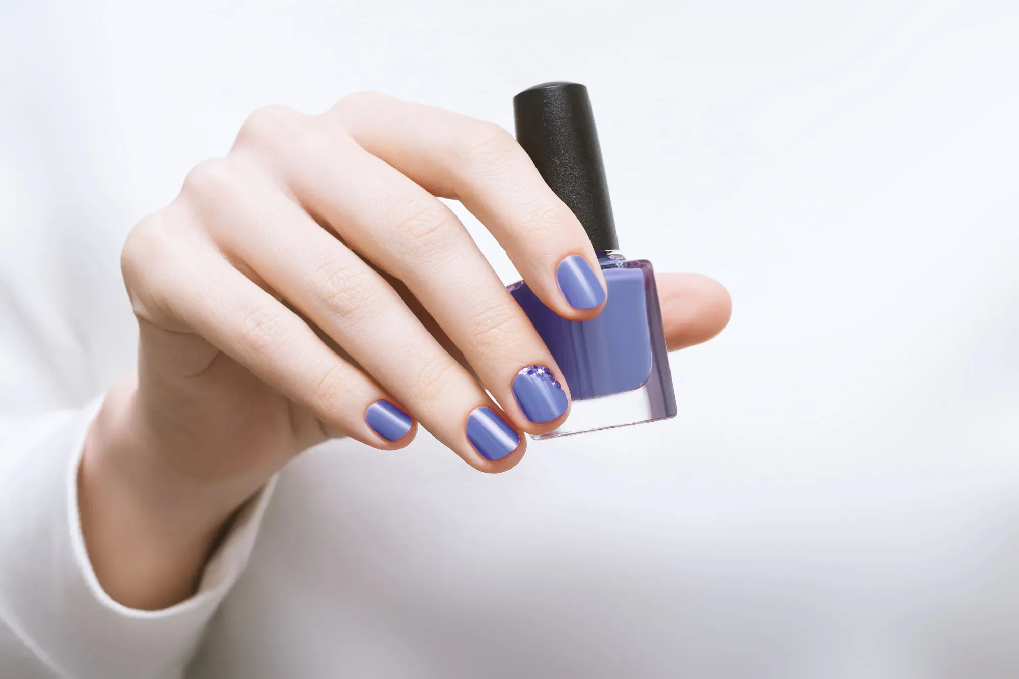 manucure vernis à ongles
